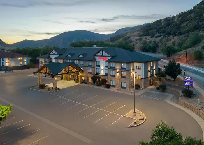 Glenwood Springs Spa Resorts