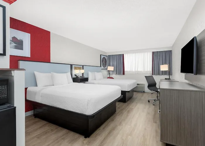 Ramada By Wyndham Tulsa Broken Arrow