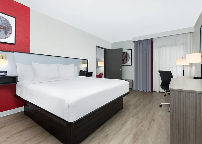 Ramada By Wyndham Tulsa Broken Arrow