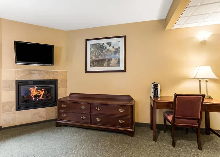 Traditions Hotel & Spa Johnson City - Binghamton, An Ascend Collection Hotel