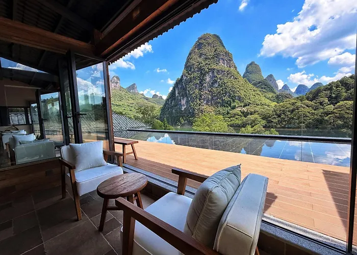 Yangshuo Li River Resort