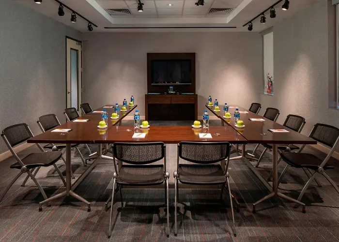 Aloft By Marriott Rogers-Bentonville