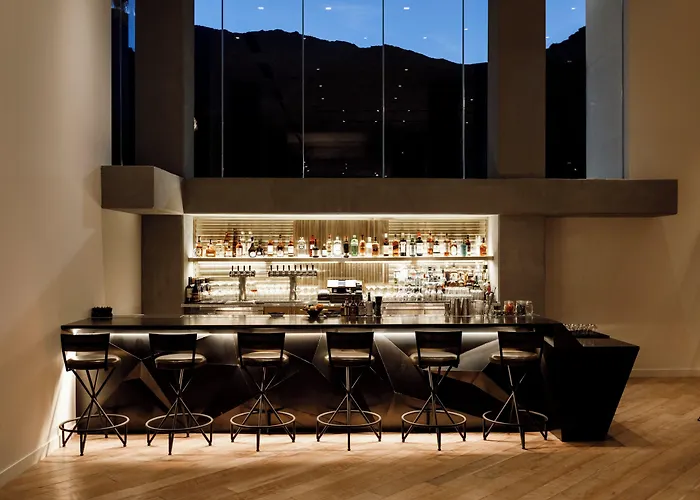 Kimpton Rowan Palm Springs Hotel By Ihg