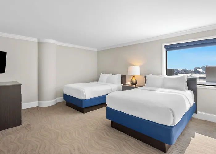 Bask Hotel At Big Rock Landing