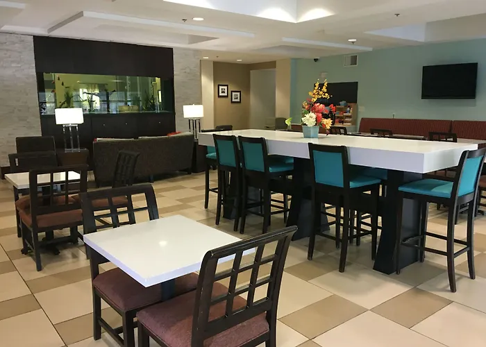 Holiday Inn Express & Suites Havelock Northwest New Bern By Ihg