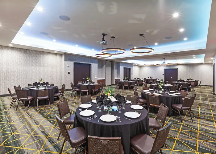 Holiday Inn & Suites Mckinney - N Allen By Ihg