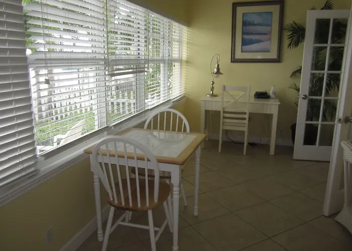 Barefoot Beach Resort