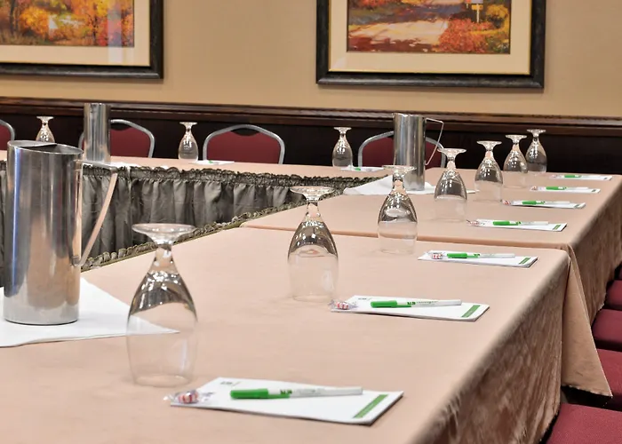 Holiday Inn Stevens Point - Convention Center By Ihg