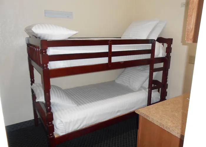 Best Inn & Suites