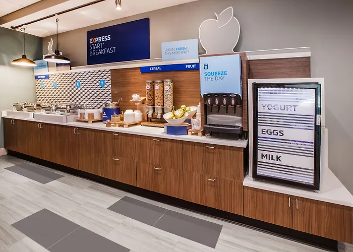 Holiday Inn Express Hotel & Suites Blythewood By Ihg
