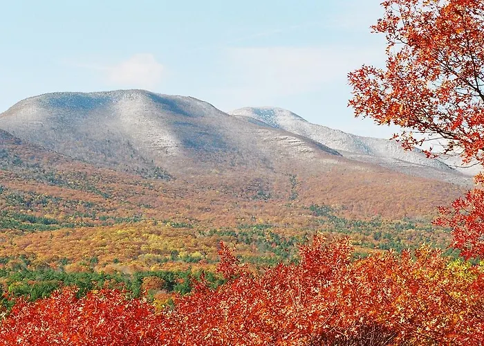 Winter Clove Inn & Resort