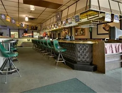 Days Inn Hotel & Conference Center - Meadville