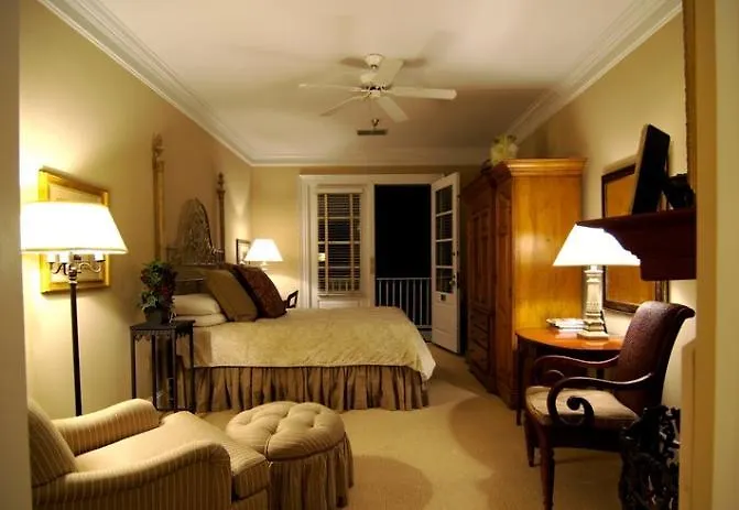 Main Street Inn & Spa