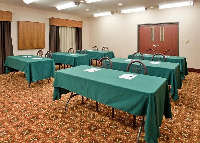 Seasons Inn & Suites Highland