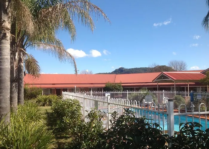 Gloucester Country Lodge Motel
