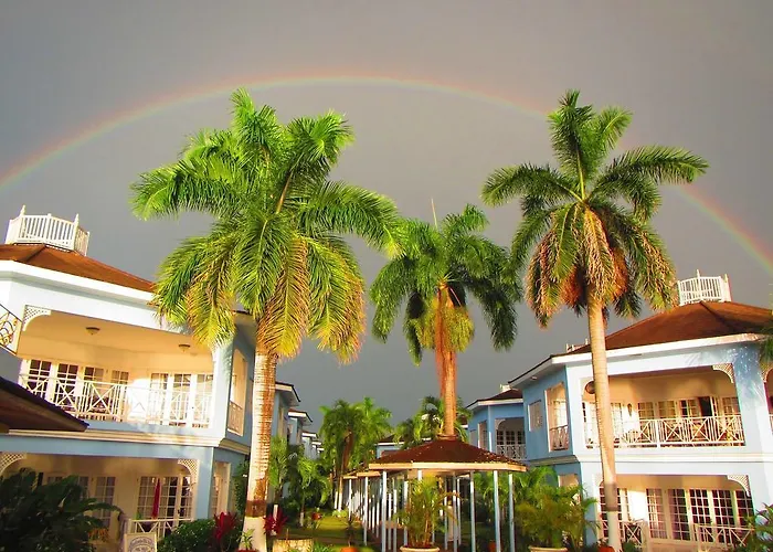 Beachcomber Club Resort