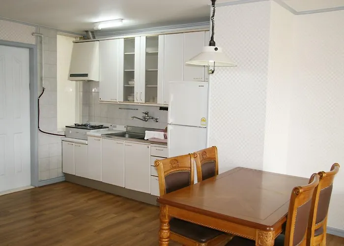 Gold Family Condo & Pet Resort