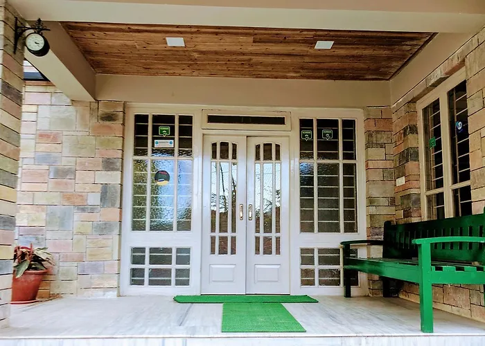 Yuru Retreat Delo