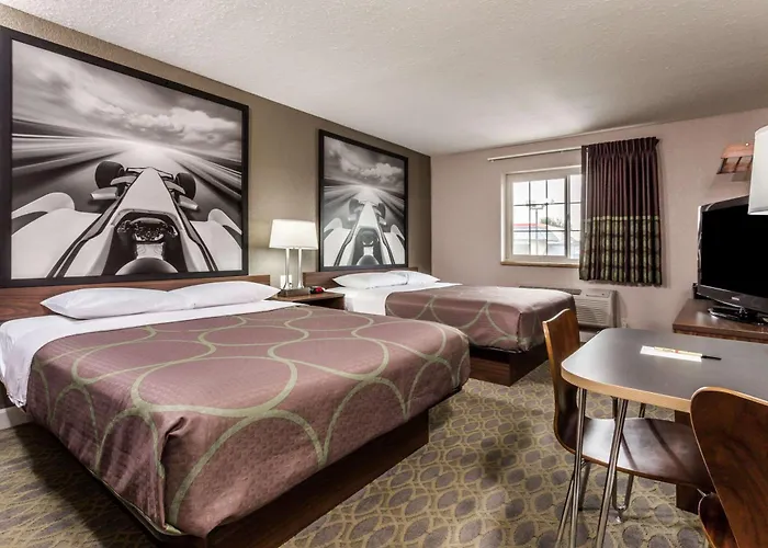 Super 8 By Wyndham Willows