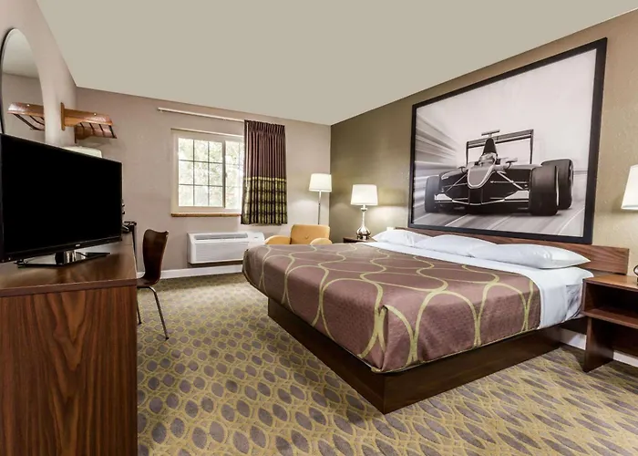 Super 8 By Wyndham Willows