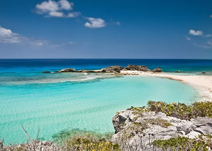 Hollywood Beach Suites Turks And Caicos