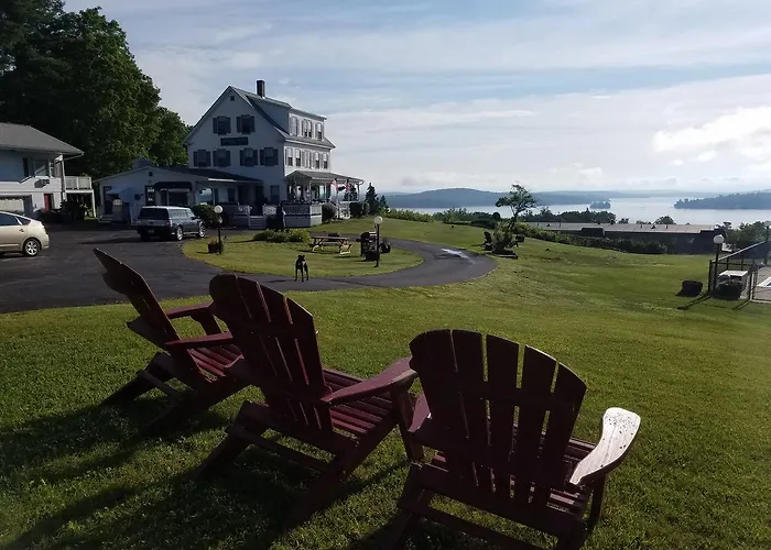 Weirs Beach Resorts
