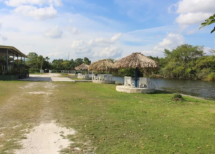 Lamanai Riverside Retreat