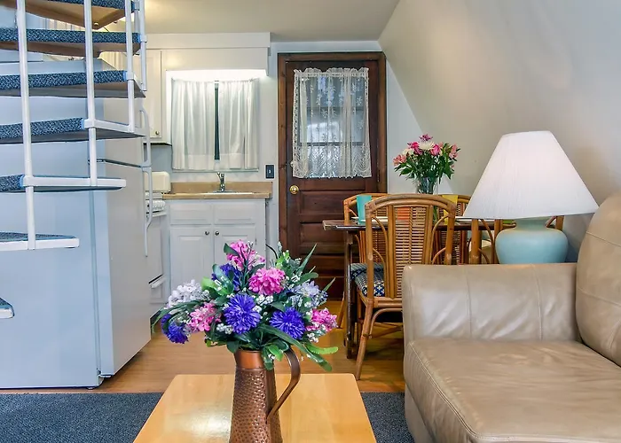 Self-Sufficient Cottages At Even'Tide Resort