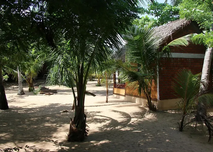 Shiva'S Beach Cabanas