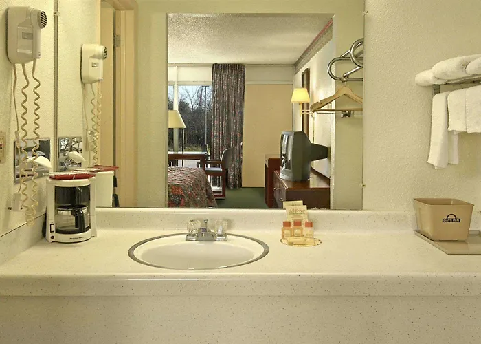 Budget Host Inn