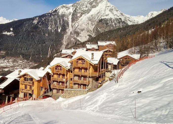 Black Diamond Sainte Foy Chalets