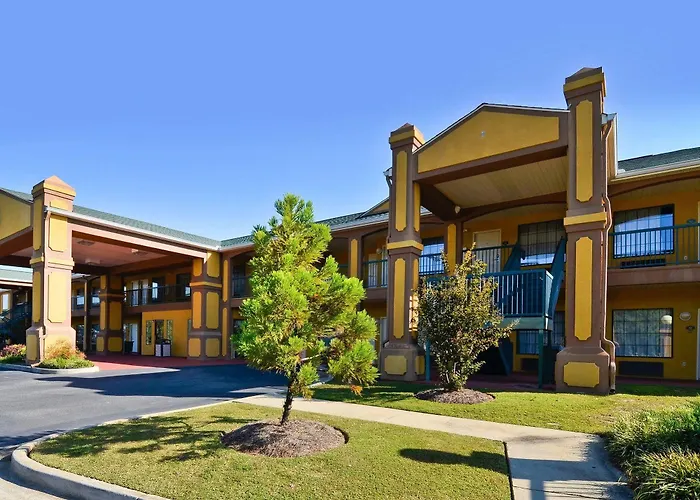 Best Western Hawkinsville Inn & Suites