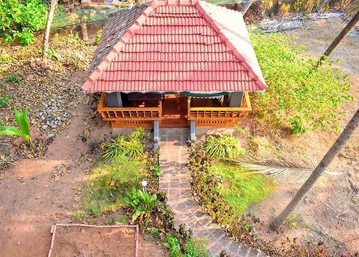 Club 7 Beach Resort