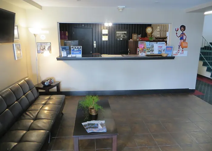 Ocean Marina Hotel