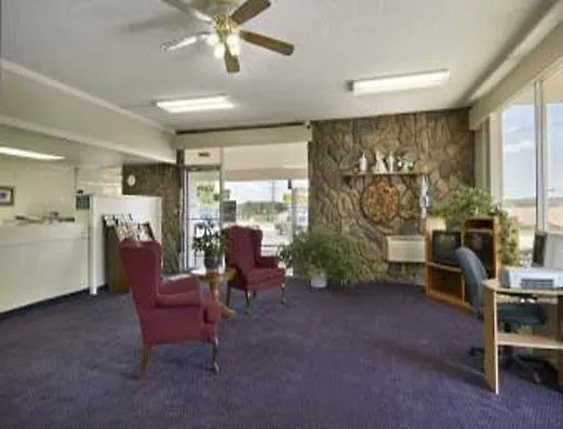 Knights Inn Junction City