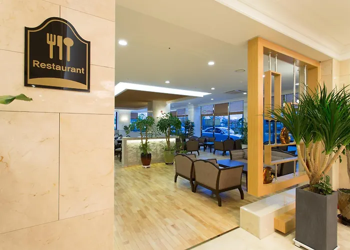 Fontana Beach Hotel