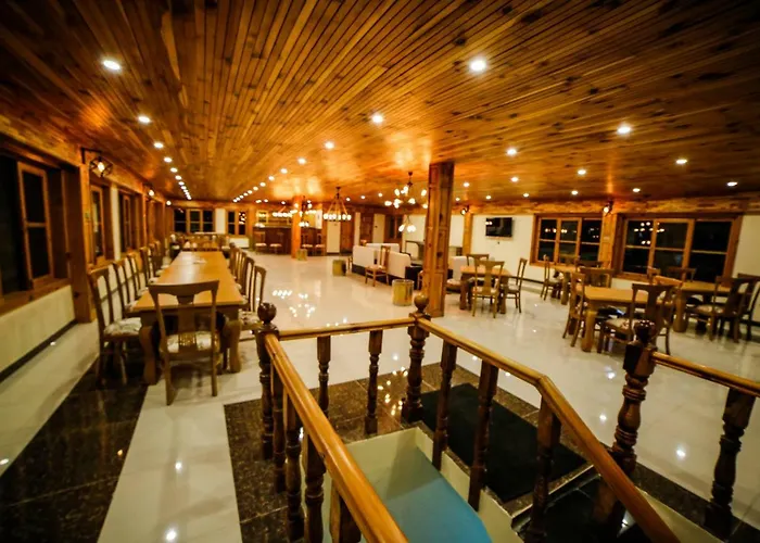 Chinar Resorts