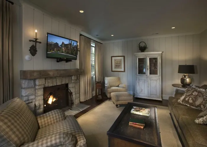 Old Edwards Inn And Spa