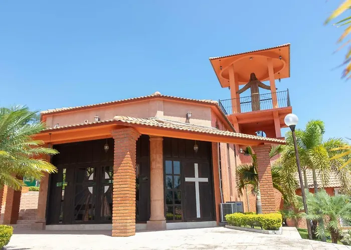 Camino Mexicano Hotel & Resort