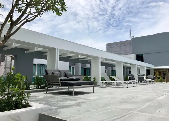 Crystal Hotel Hat Yai