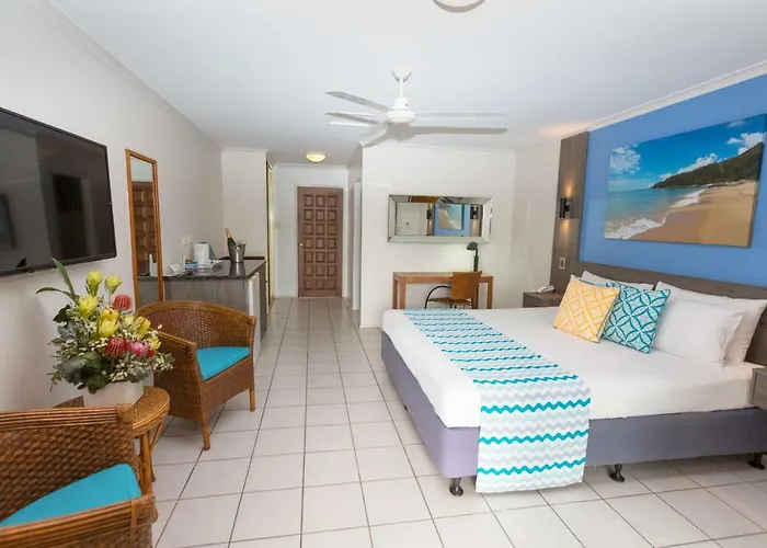 Turtle Cove Beach Resort - Respectful Adults Only - Byo Food & Beverage Resort