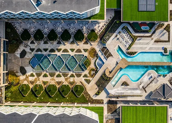 Wave Resort
