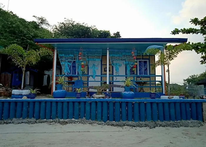 Bolo Beach Santorini Nearby To Hundred Island