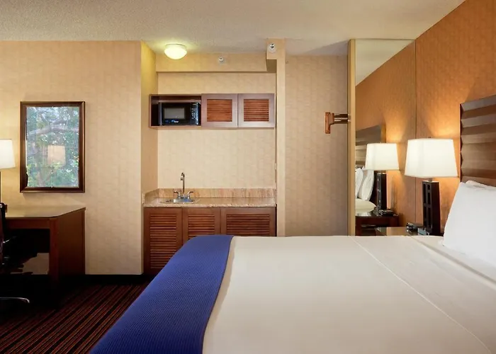 Holiday Inn Express Sacramento Convention Center, An Ihg Hotel
