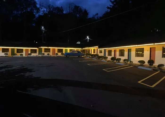 Saluda Resorts
