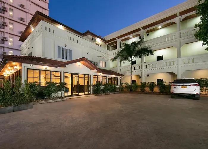 Vientiane Resorts