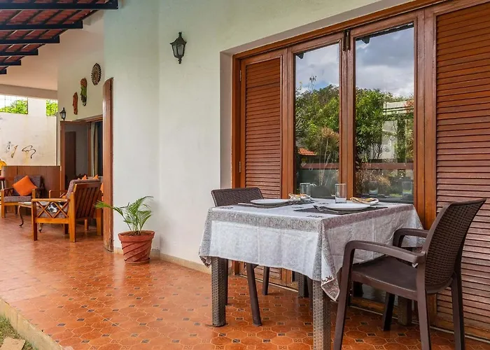 Stayvista'S Firefly Homestay - 3Bhk Stay With Terrace & Private Pool