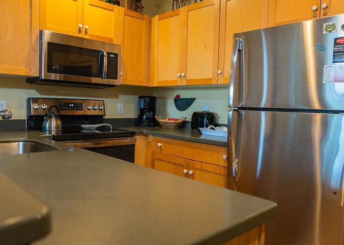 Long Trail House Condominiums At Stratton Mountain Resort