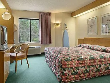 Howard Johnson Inn Ocean Springs