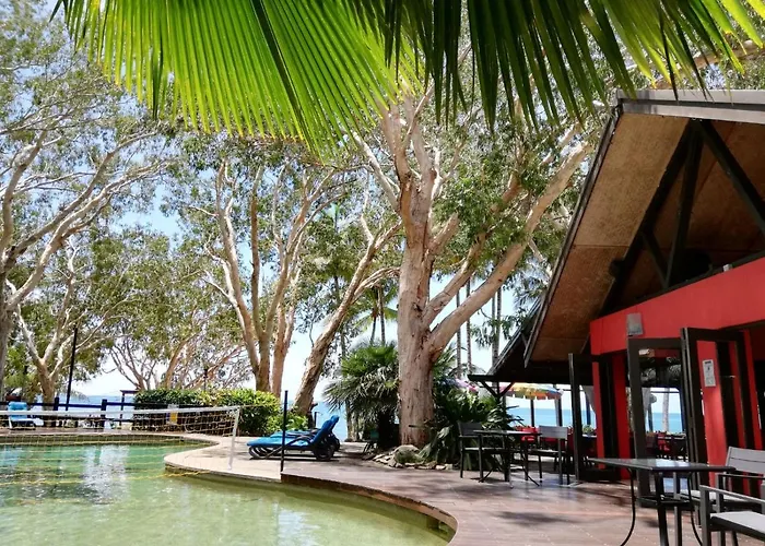 Turtle Cove Beach Resort - Respectful Adults Only - Byo Food & Beverage Resort
